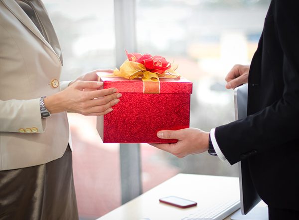 employee receiving a gift from employer