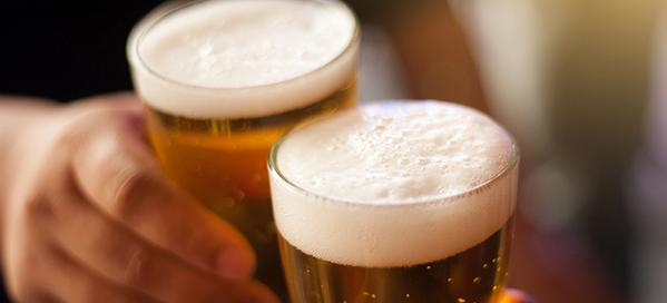 beer glasses clinking